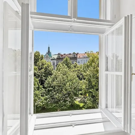 Gem 10 Min To Charles Bridge براغ